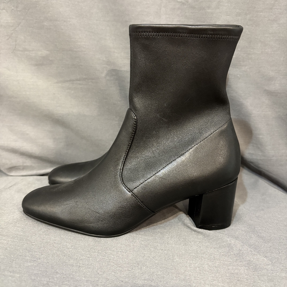 Stuart Weitzman Black Heeled Boots Sleek Minimalist Design
